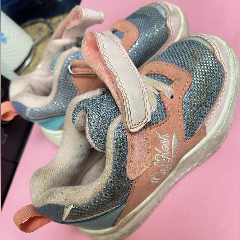 Play Sneakers